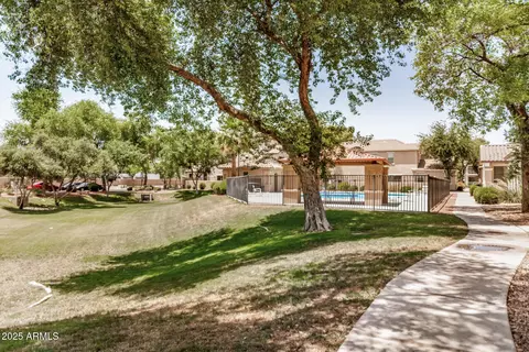 89 E Palomino Dr, Gilbert, AZ 85296 photo 39