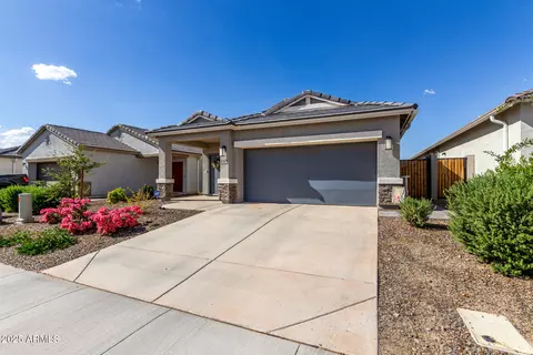 Exterior - 3226 W Stanton Ave, Apache Junction, AZ 85120 photo 2 of 12