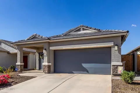Exterior - 3226 W Stanton Ave, Apache Junction, AZ 85120 photo 3 of 12