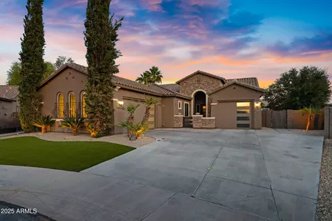 3380 S Roger Ct, Chandler, AZ 85286