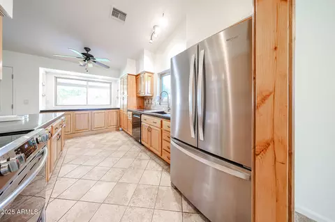 Kitchen - 3620 E Dover St, Mesa, AZ 85205 photo 3 of 5