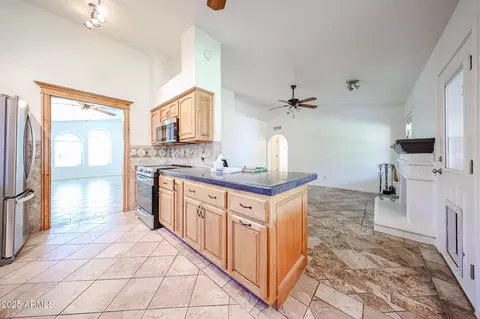 Kitchen - 3620 E Dover St, Mesa, AZ 85205 photo 4 of 5