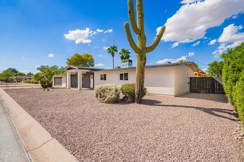 4230 E Sahuaro Dr, Phoenix, AZ 85028 photo 3