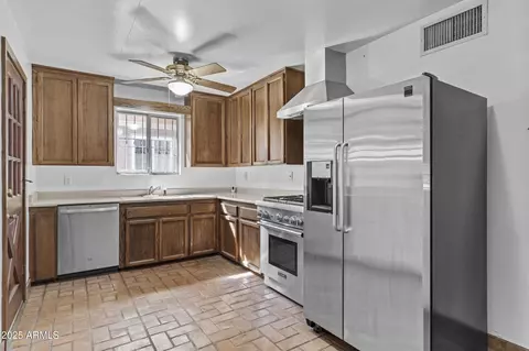 1318 S Cedar St, Tempe, AZ 85281 photo 5