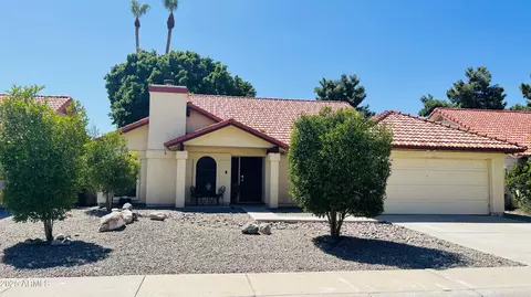 7207 W Mcrae Way, Glendale, AZ 85308