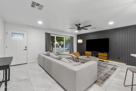 Other - 3938 E Cheery Lynn Rd, Phoenix, AZ 85018 photo 2 of 11