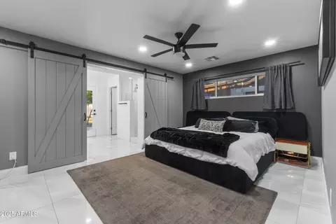 Bedroom - 3938 E Cheery Lynn Rd, Phoenix, AZ 85018 photo 1 of 1