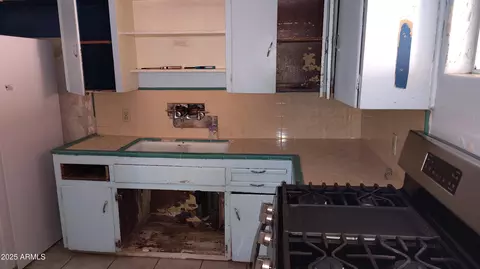 Kitchen - 5612 N 28th Dr, Phoenix, AZ 85017 photo 1 of 1