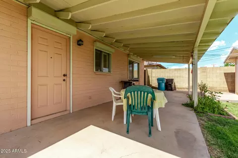 Exterior - 261 N Hunt Dr E, Mesa, AZ 85203 photo 4 of 5