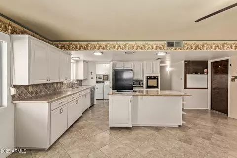 Kitchen - 261 N Hunt Dr E, Mesa, AZ 85203 photo 3 of 3