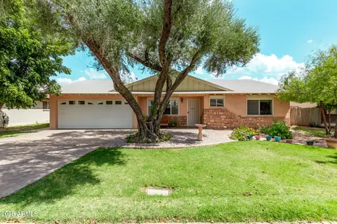 261 N Hunt Dr E, Mesa, AZ 85203
