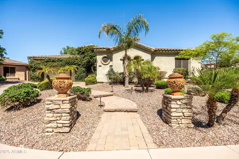 Exterior - 4450 E Carriage Ct, Gilbert, AZ 85297 photo 5 of 43