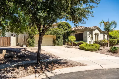 Exterior - 4450 E Carriage Ct, Gilbert, AZ 85297 photo 2 of 43
