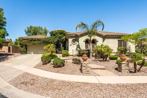 Exterior - 4450 E Carriage Ct, Gilbert, AZ 85297 photo 3 of 43