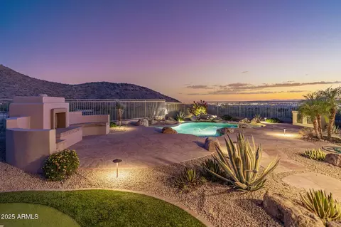11139 E Winchcomb Dr, Scottsdale, AZ 85255