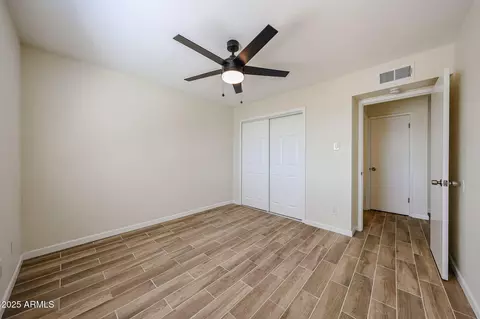 Bedroom - 2255 W Wagon Wheel Dr, Phoenix, AZ 85021 photo 2 of 6