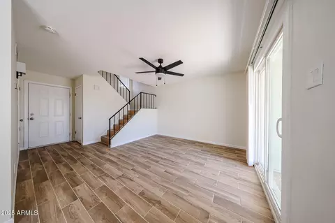 Living - 2255 W Wagon Wheel Dr, Phoenix, AZ 85021 photo 1 of 5