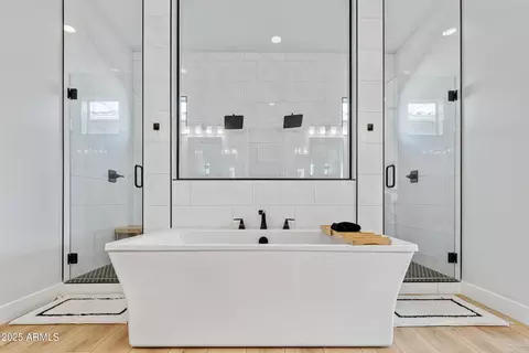 Bath - 4630 S Ferric --, Mesa, AZ 85212 photo 1 of 4
