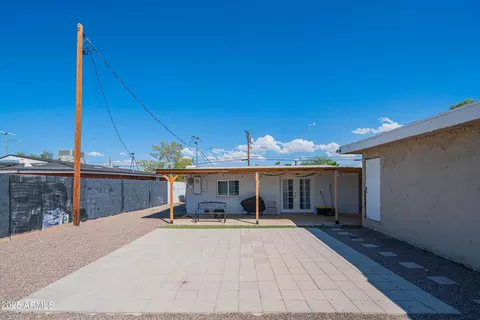 206 N 5th St, Avondale, AZ 85323