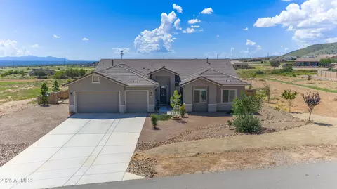 6760 E Vaquero Cir, Hereford, AZ 85615
