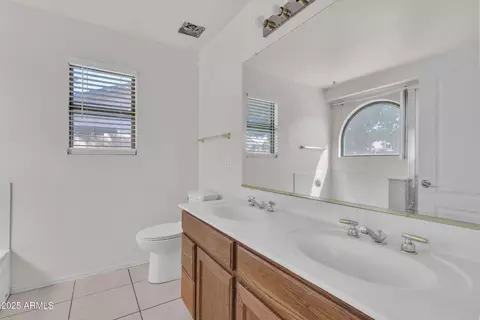 2281 E Willow Wick Rd, Gilbert, AZ 85296 photo 12