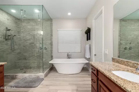 Bath - 7357 E Pampa Ave, Mesa, AZ 85212 photo 2 of 8