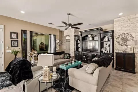 4415 E Arbor Dr, Gilbert, AZ 85298 photo 9