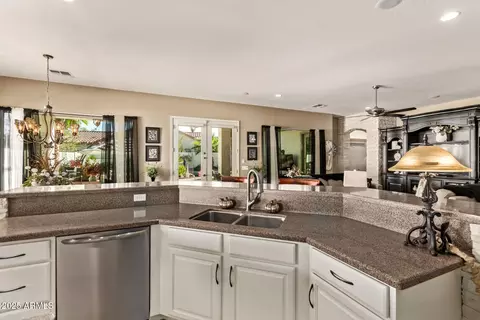 4415 E Arbor Dr, Gilbert, AZ 85298 photo 8