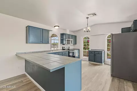 481 W Foothill St, Apache Junction, AZ 85120 photo 13