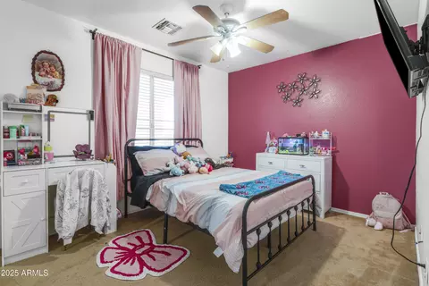 Bedroom - 1512 E Chipman Rd, Phoenix, AZ 85040 photo 2 of 5