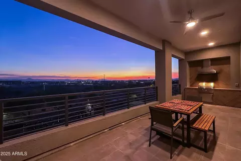 5250 E Deer Valley Dr #403, Phoenix, AZ 85054