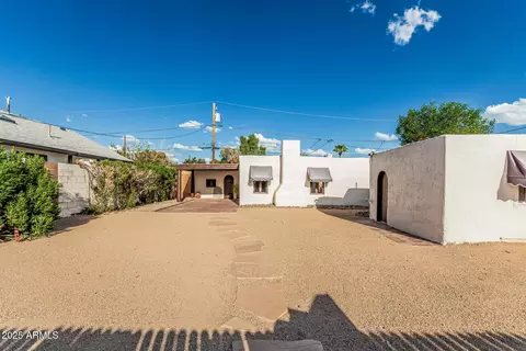 2519 N 28th Pl, Phoenix, AZ 85008