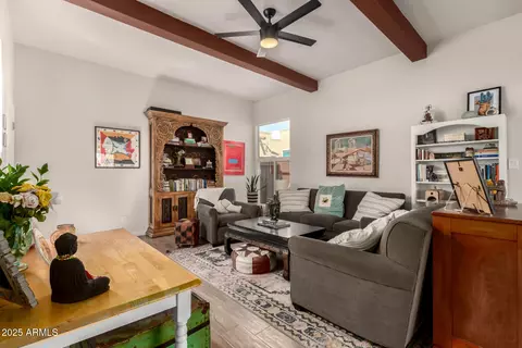 Living - 1066 E Pueblo Rd, Phoenix, AZ 85020 photo 3 of 4