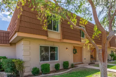 1616 E Donner Dr, Tempe, AZ 85282 photo 2