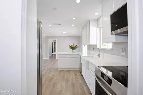 Entry Way - 6360 Ensenada St, Mesa, AZ 85205 photo 2 of 2