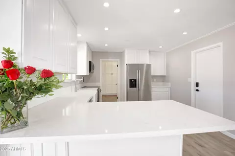 Kitchen - 6360 Ensenada St, Mesa, AZ 85205 photo 2 of 6