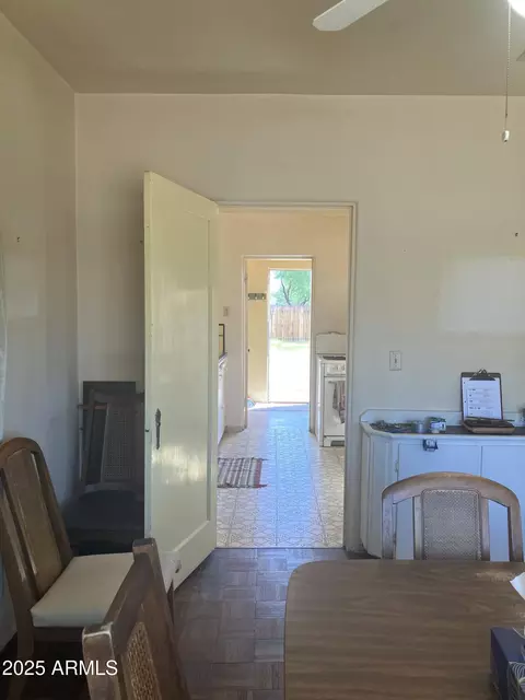 Dining - 1637 E Roma Ave, Phoenix, AZ 85016 photo 5 of 5