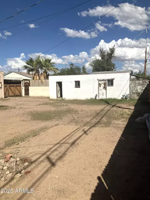 Exterior - 1637 E Roma Ave, Phoenix, AZ 85016 photo 8 of 18