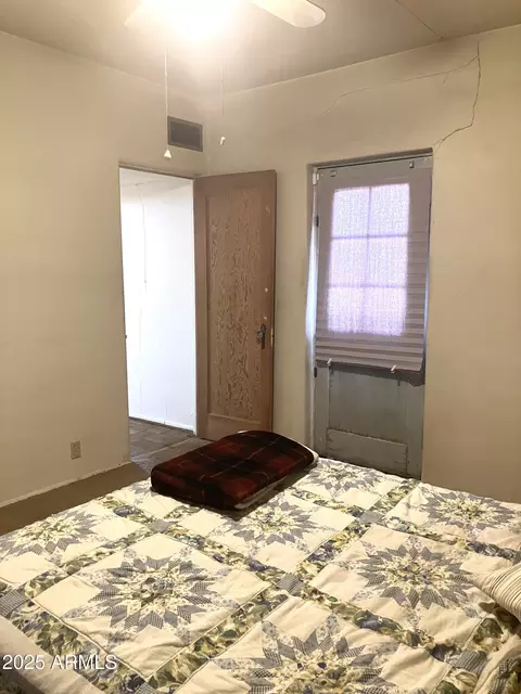 Bedroom - 1637 E Roma Ave, Phoenix, AZ 85016 photo 1 of 5