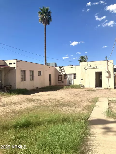Exterior - 1637 E Roma Ave, Phoenix, AZ 85016 photo 6 of 18