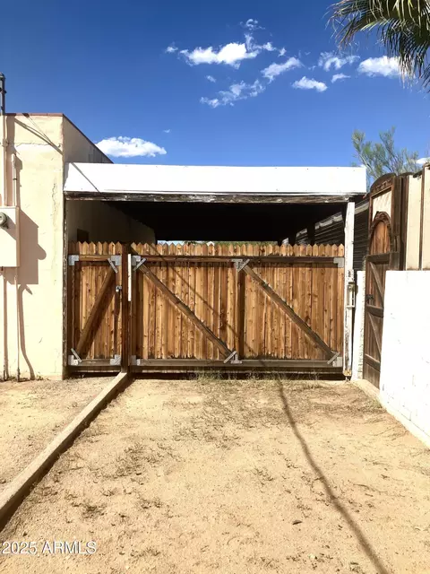 Exterior - 1637 E Roma Ave, Phoenix, AZ 85016 photo 16 of 18