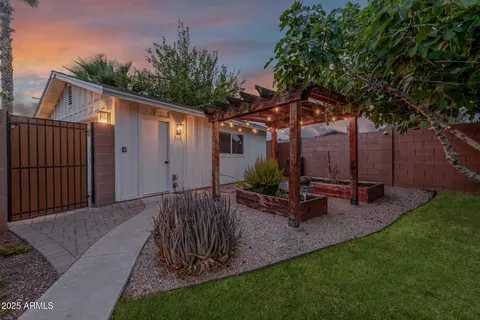 3640 E Fairmount Ave, Phoenix, AZ 85018 photo 12
