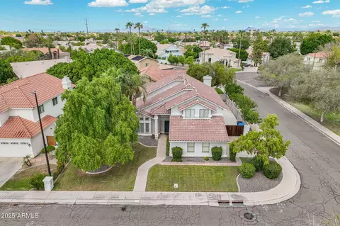 View/Area - 2034 E Cortez Dr, Gilbert, AZ 85234 photo 2 of 13