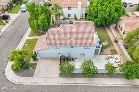 View/Area - 2034 E Cortez Dr, Gilbert, AZ 85234 photo 8 of 13