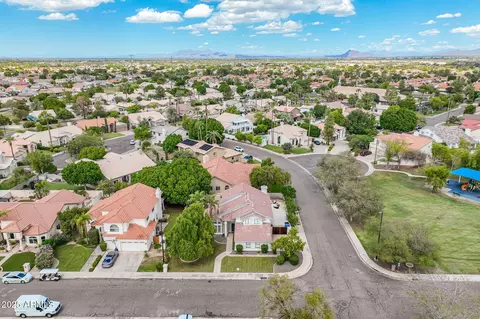 View/Area - 2034 E Cortez Dr, Gilbert, AZ 85234 photo 3 of 13