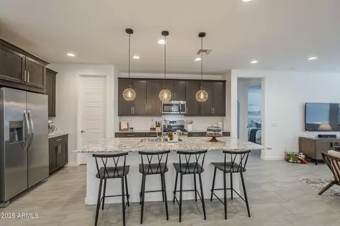 Kitchen - 2223 E Citadel Dr, Gilbert, AZ 85298 photo 4 of 6