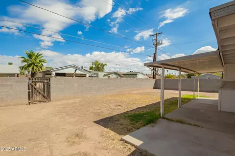 Exterior - 2708 E 2nd St, Mesa, AZ 85213 photo 4 of 6