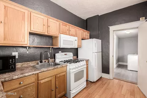 Kitchen - 116 E Hadley St, Phoenix, AZ 85004 photo 2 of 2