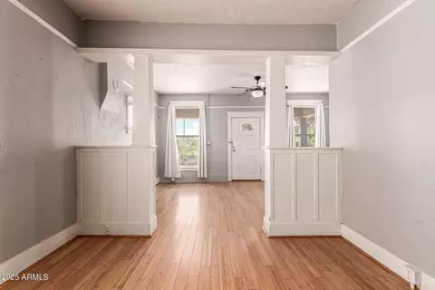 Entry Way - 116 E Hadley St, Phoenix, AZ 85004 photo 1 of 2