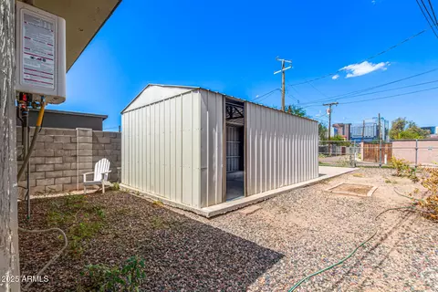 Exterior - 116 E Hadley St, Phoenix, AZ 85004 photo 3 of 3